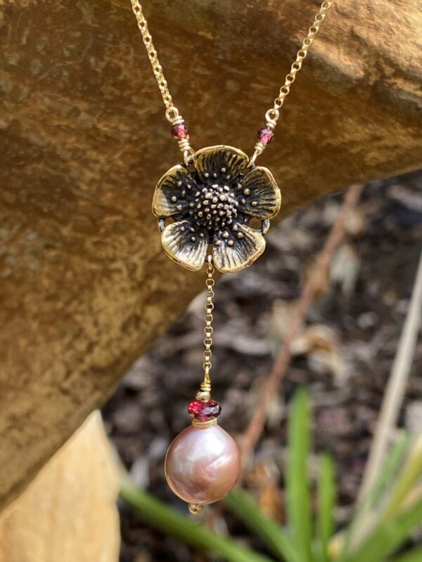 Golden Flower and Pearl Necklace. - Image 5