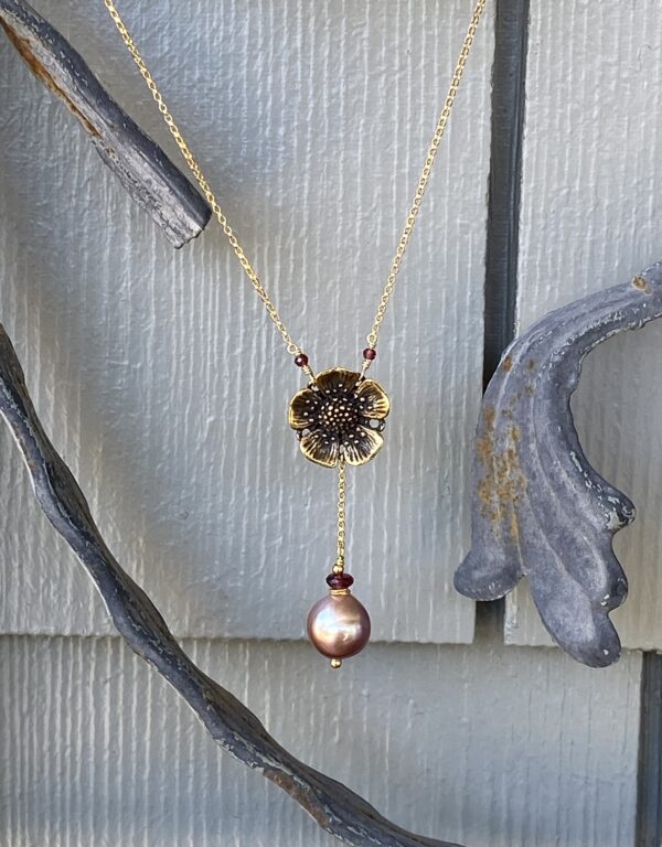 Golden Flower and Pearl Necklace. - Image 3